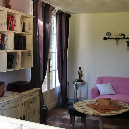 La Folie Guest house